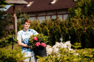 Read more about the article How to Handle Hiring Your Minor Children For Summer Jobs